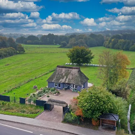 Bankrovers Vakantiehuis